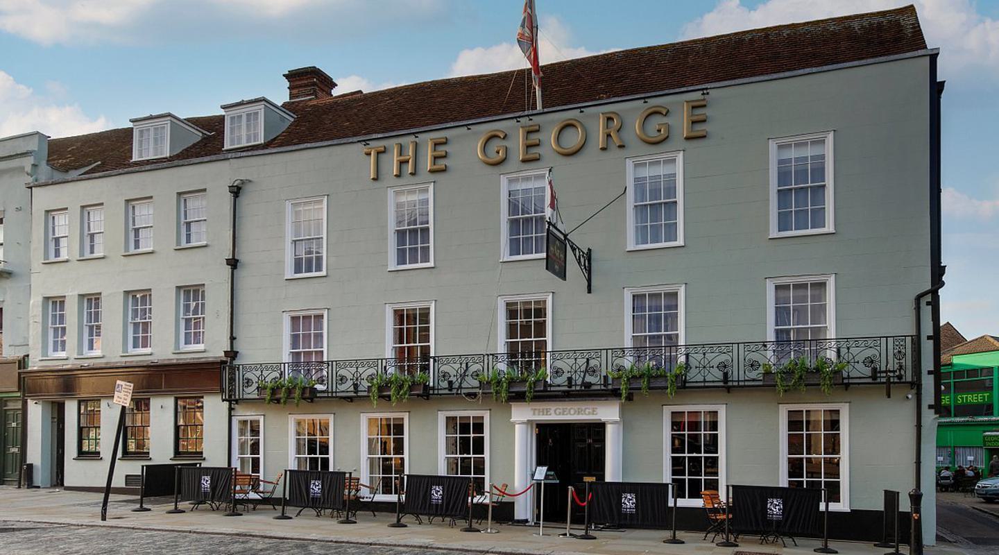 The George Hotel