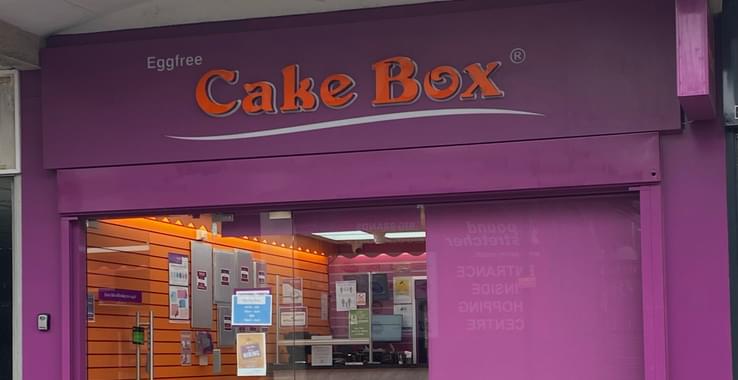Cake Box Eat & Drink