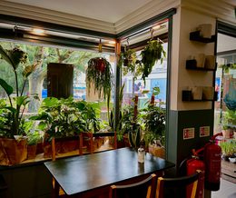 Roots and Grooves Eat & Drink