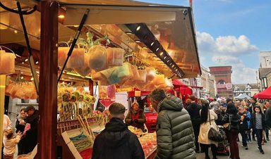 Christmas in Colchester 2025: Lights, markets, shows & where to meet Santa 12 Nov