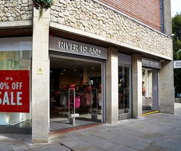 River Island Shopping